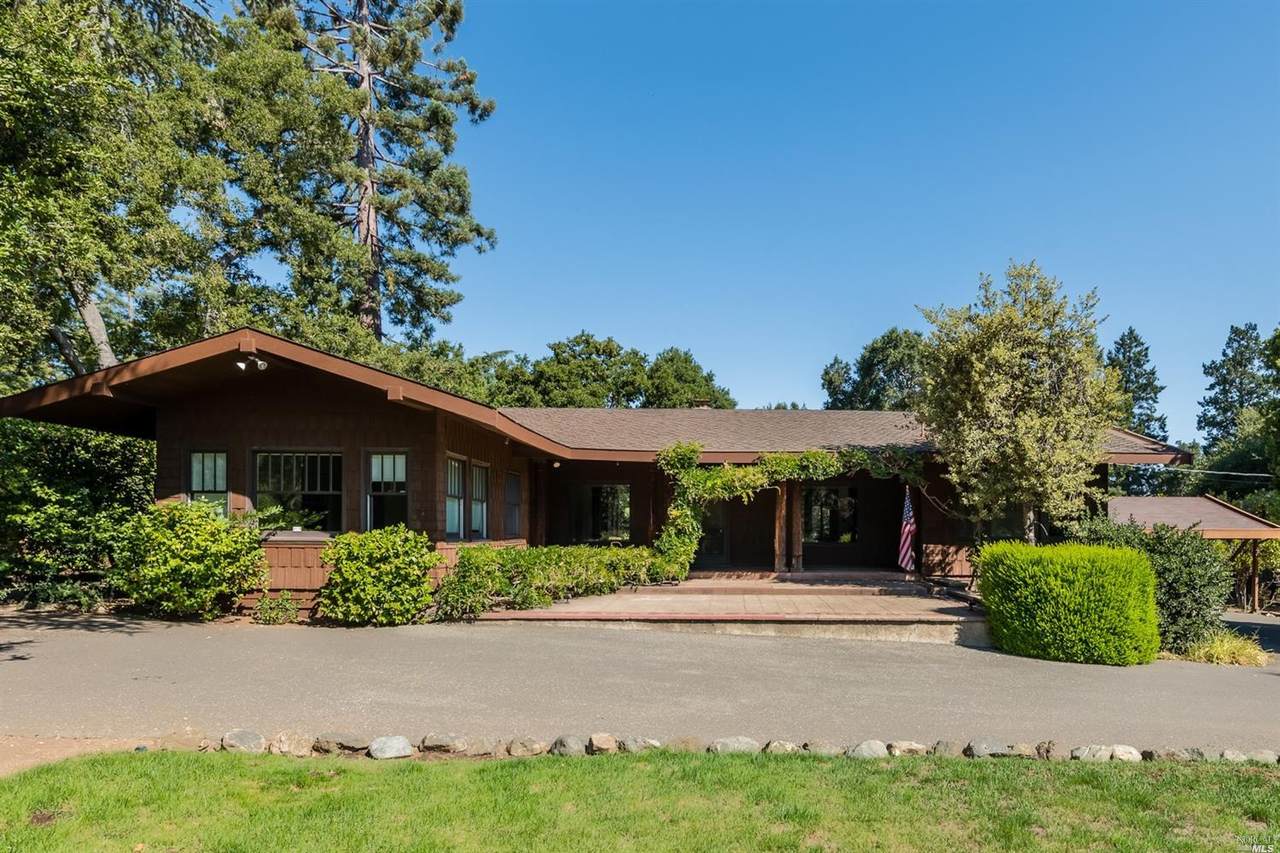 19525 Glen Una Drive - Photo 1
