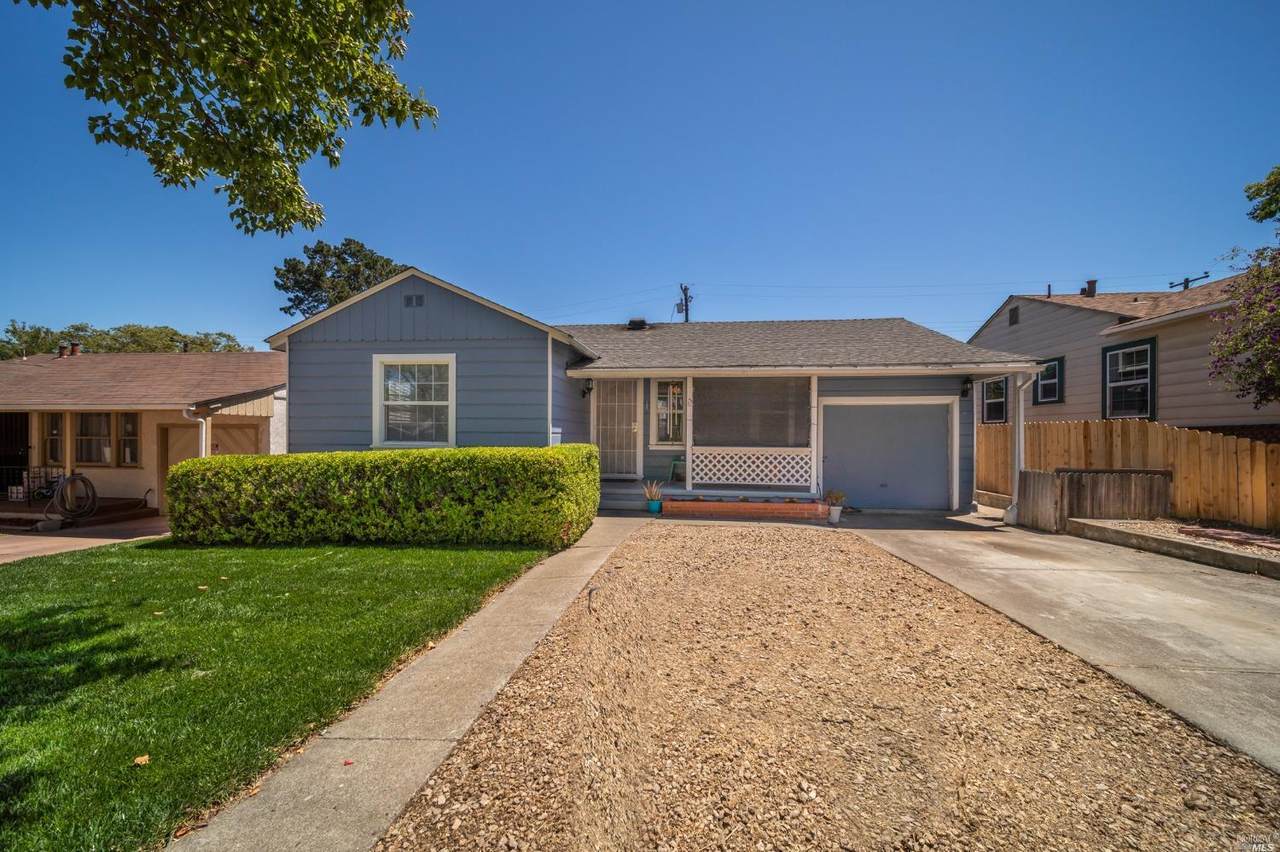 554 Russell Street - Photo 1