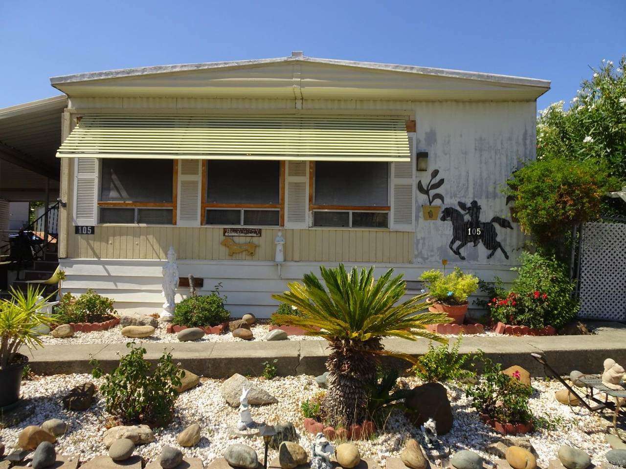 105 Goya Drive - Photo 1