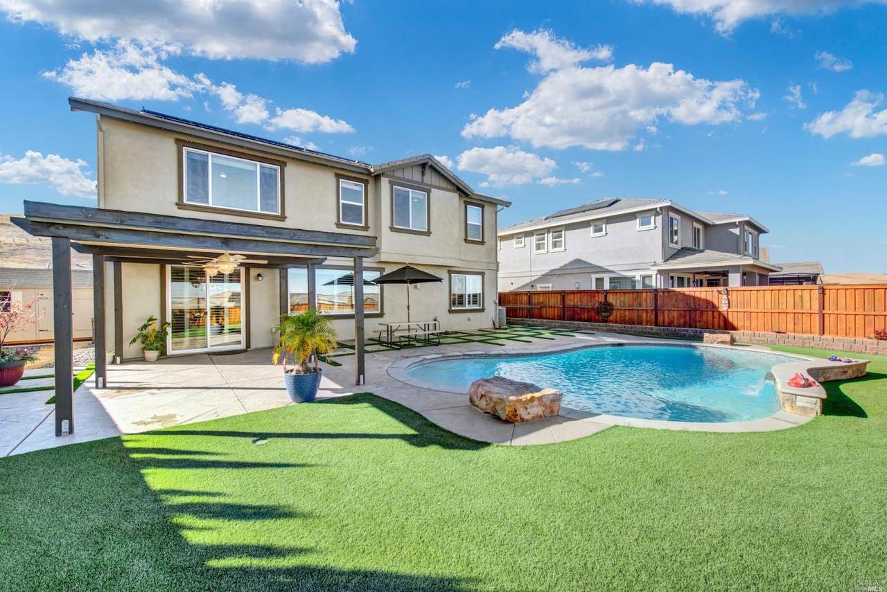 5152 Dartmoor Circle - Photo 1