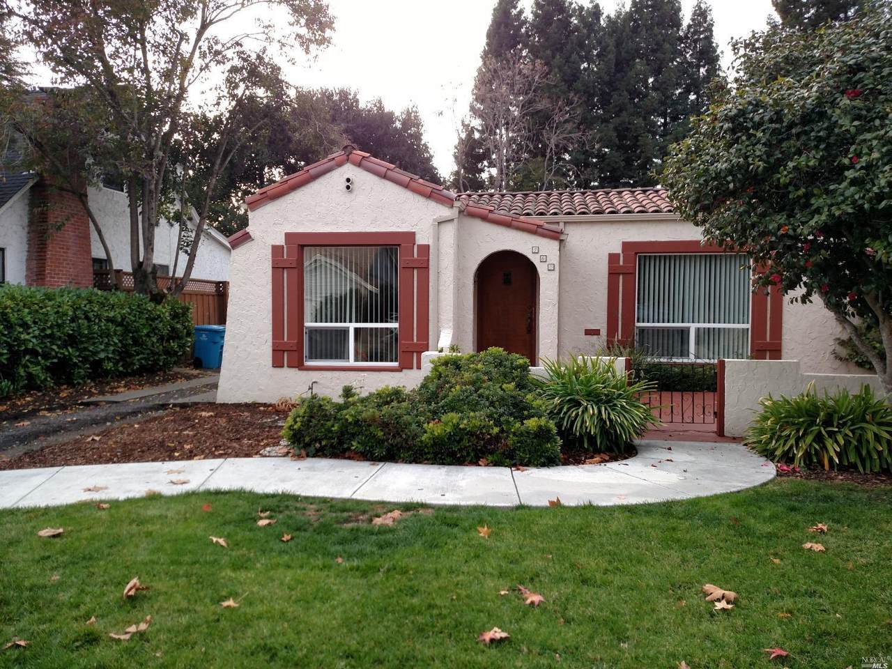 463 Talbot Avenue - Photo 1