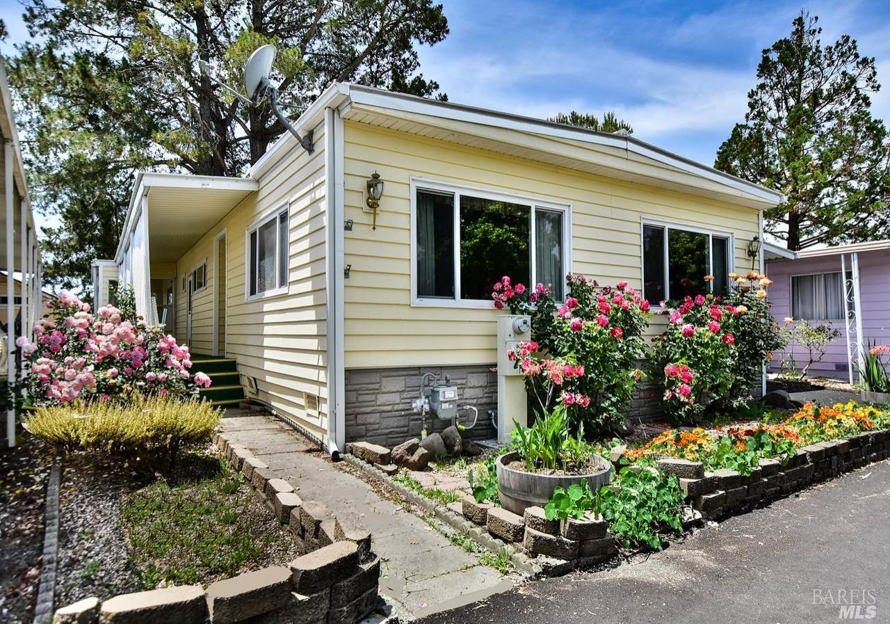 300 Stony Point Road - Photo 1