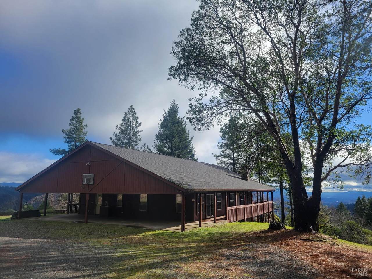 7400 Ridgewood Road - Photo 1
