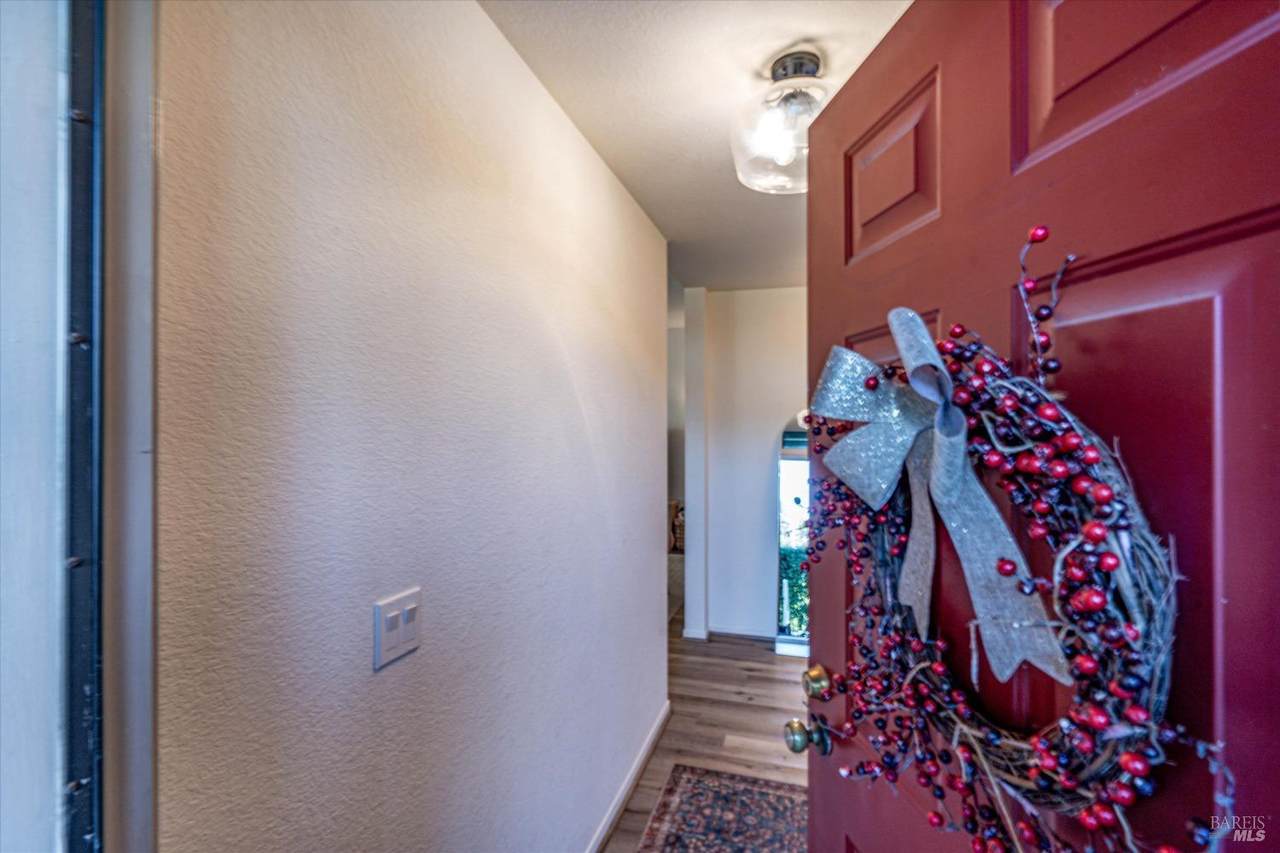 611 Cherry Avenue - Photo 1