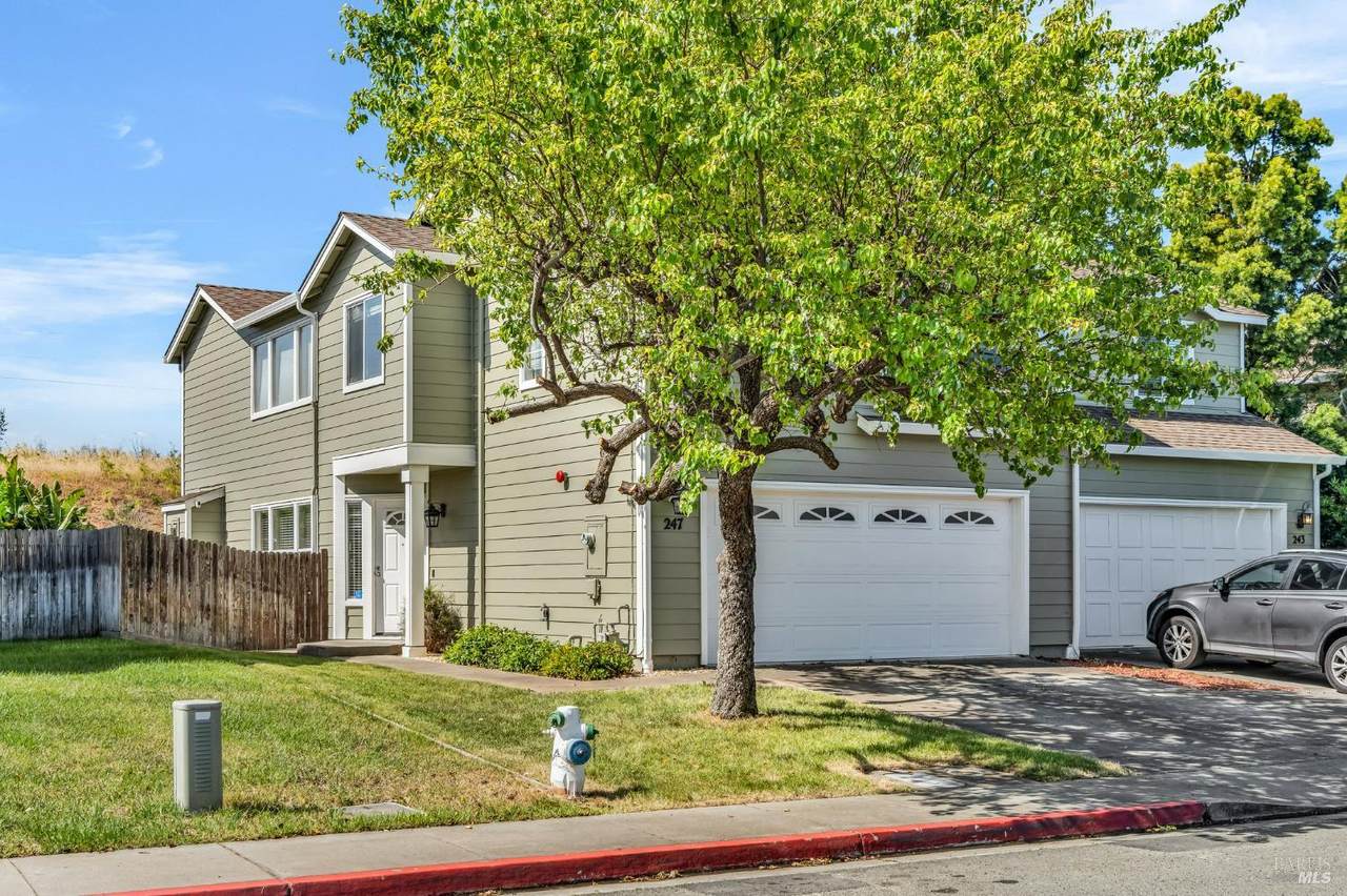 247 Clearpointe Drive - Photo 1