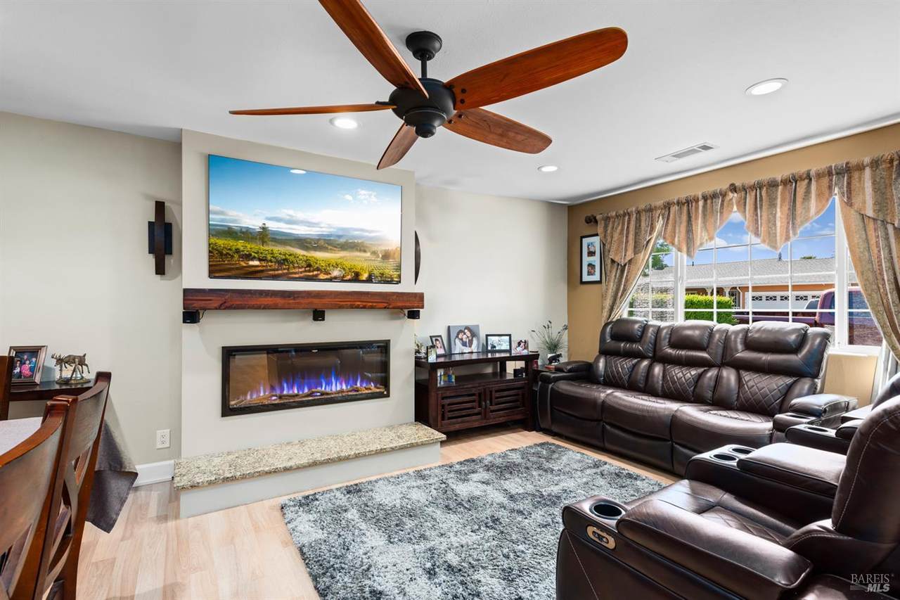 2172 Kathleen Drive - Photo 1