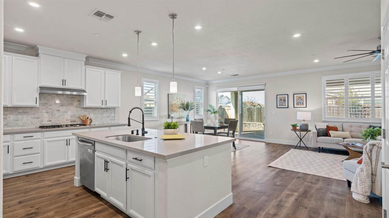 4328 Hydra Circle - Photo 1