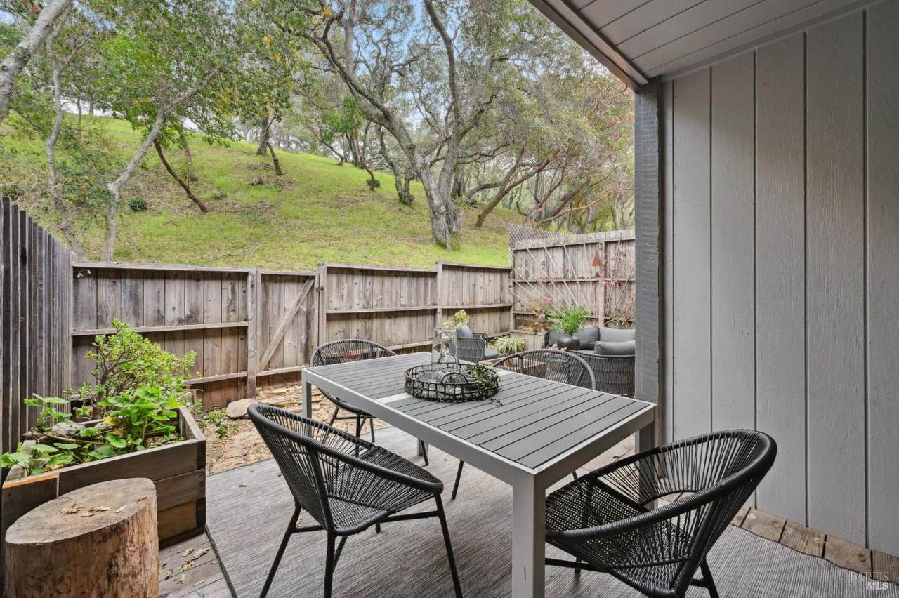 405 Sylvia Way - Photo 1
