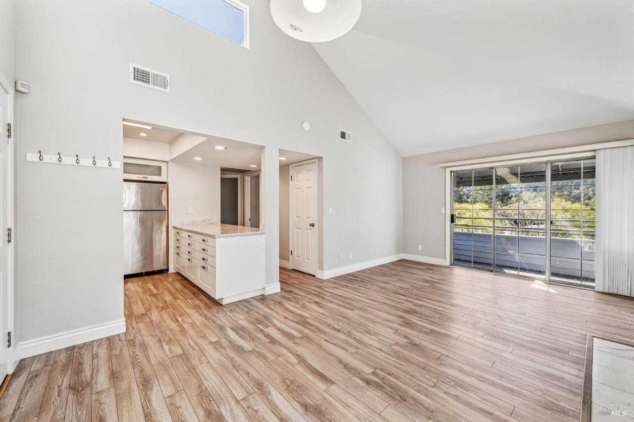 4 Ash Avenue - Photo 1