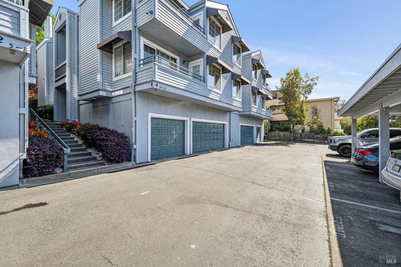 https://bt-photos.global.ssl.fastly.net/bareis/1280_boomver_3_91181796-2.jpg