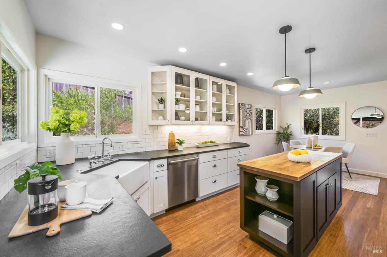 115 Myrtle Avenue - Photo 1