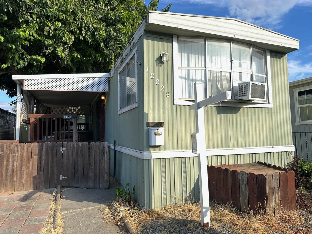 10028 Froom Cir - Photo 1