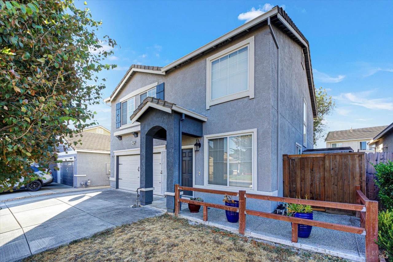 1896 Clarendon Drive - Photo 1