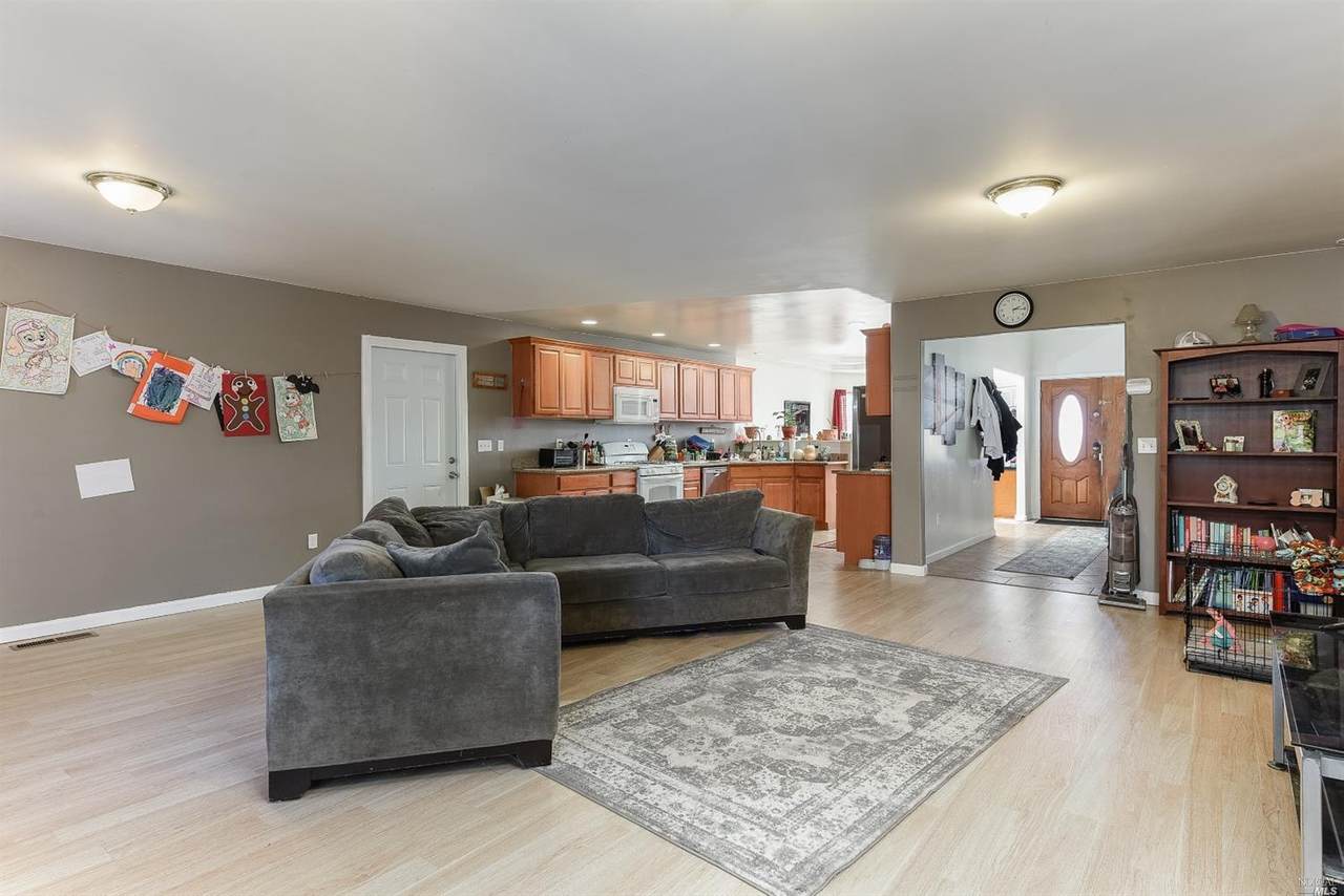 1648 Ronne Drive - Photo 1