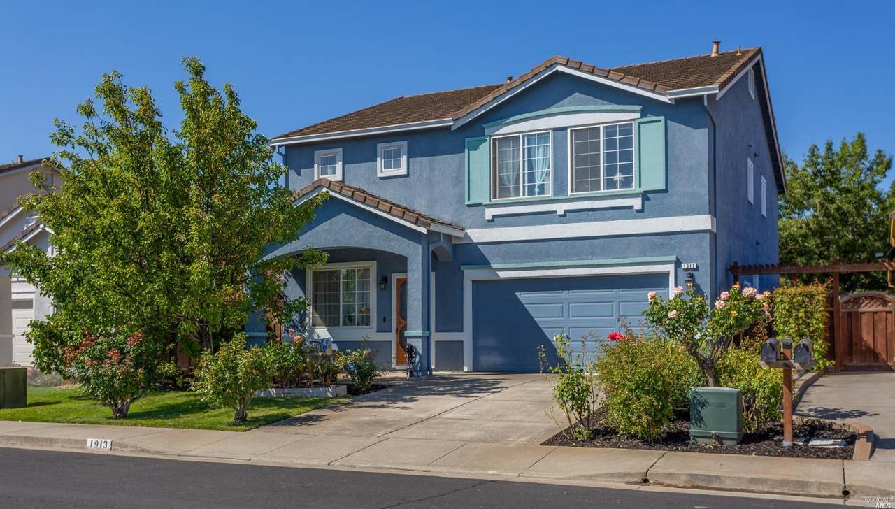 1913 Dawnview Place - Photo 1