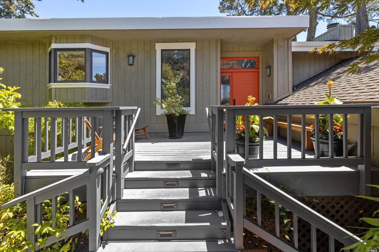 281 Princeton Avenue - Photo 1