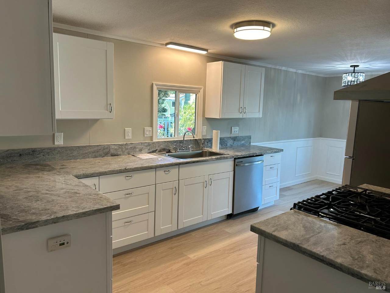 594 Sonoma Drive - Photo 1