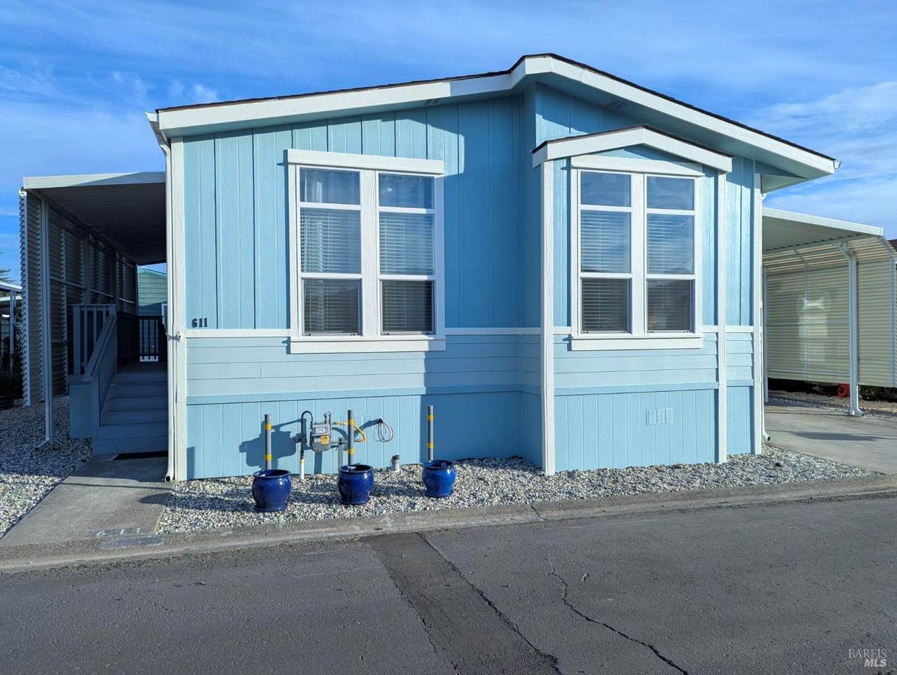 611 Port South - Photo 1