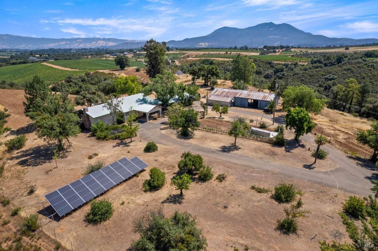 1579 Leslie Lane - Photo 1