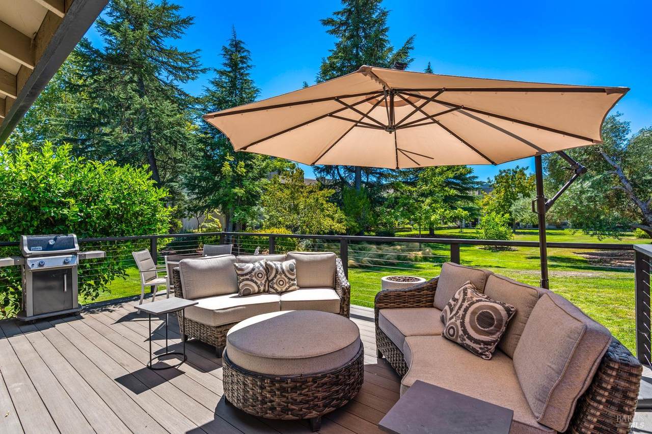 135 Vineyard Circle - Photo 1