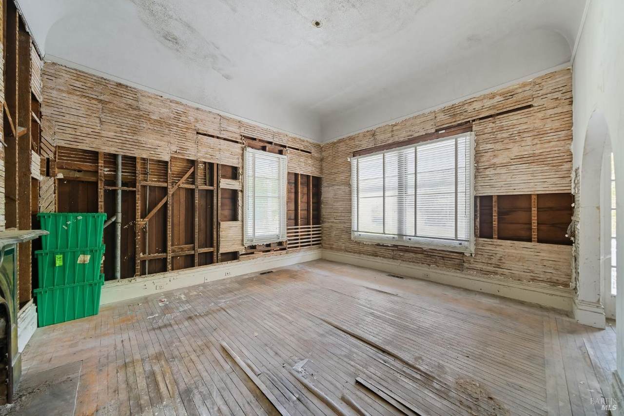 226 Bayview Street - Photo 1