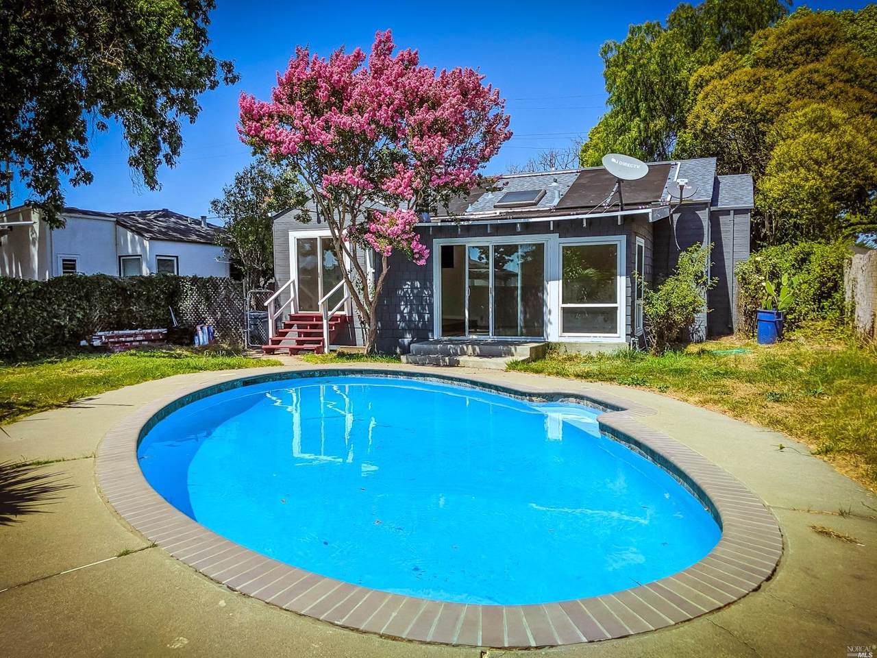 121 California Street - Photo 1