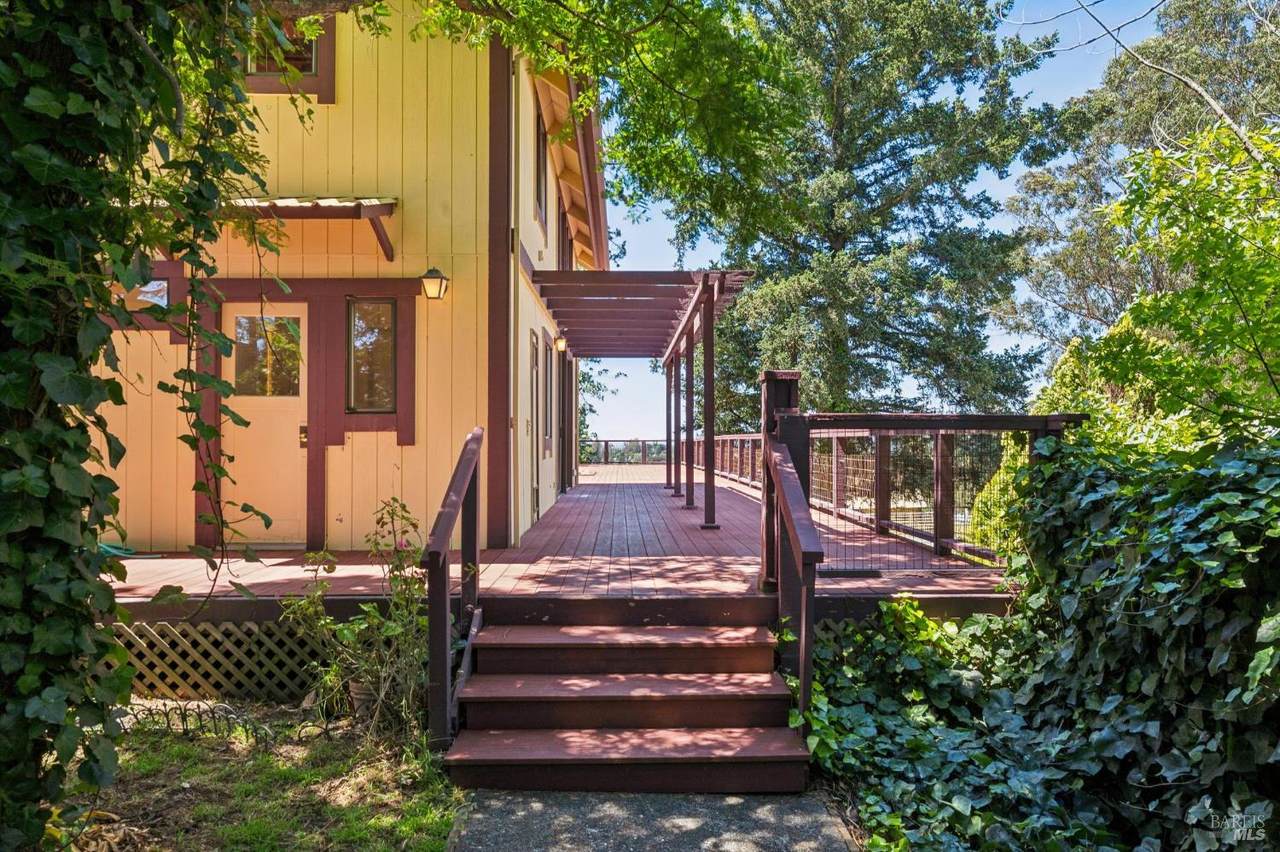 411 Highland Avenue - Photo 1
