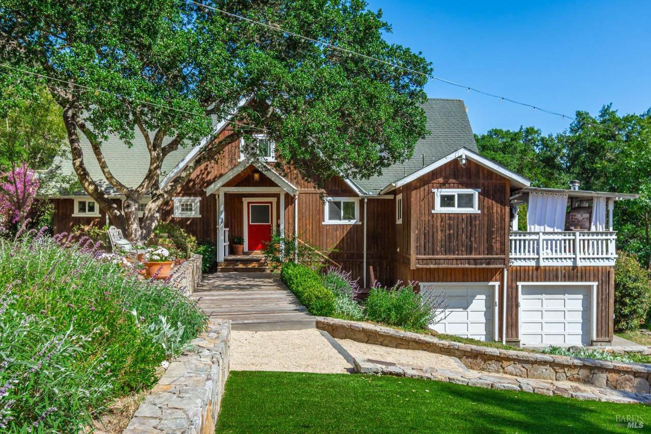 1114 Mount George Avenue - Photo 1