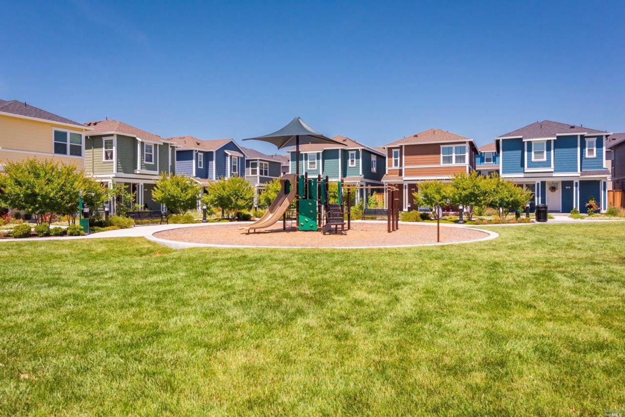 690 Cotati Avenue - Photo 1