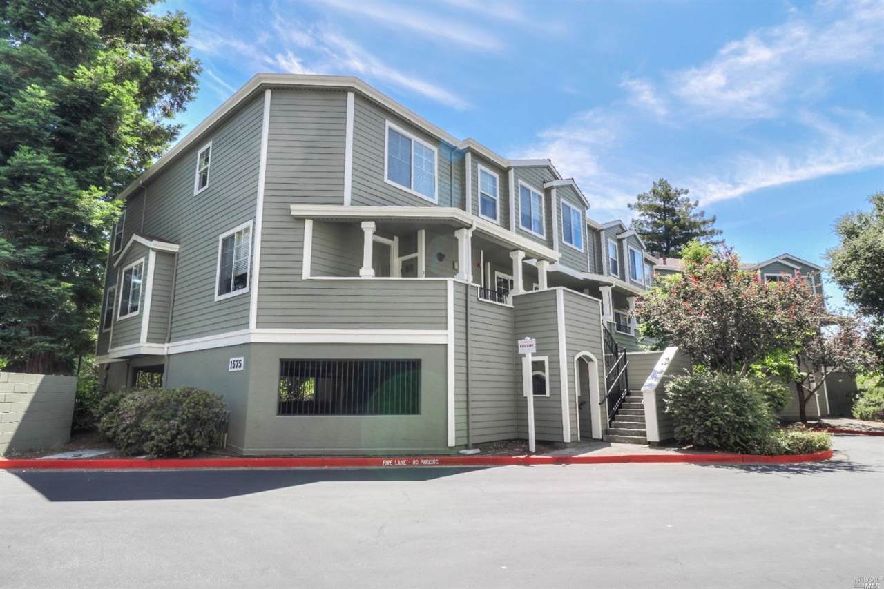 1575 Novato Boulevard - Photo 1