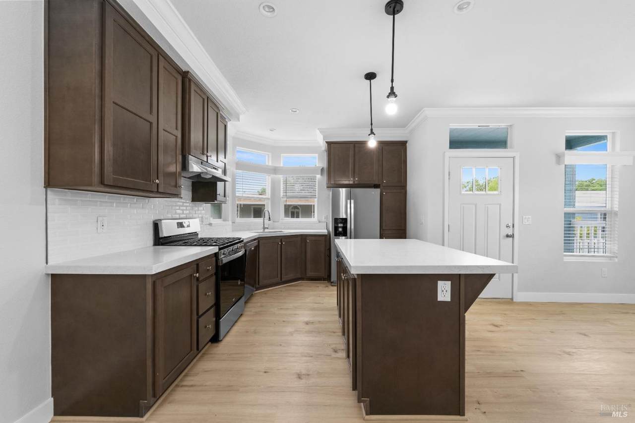 153 Bari Lane - Photo 1