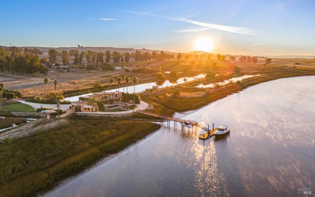 6614 Lakeville Highway - Photo 1