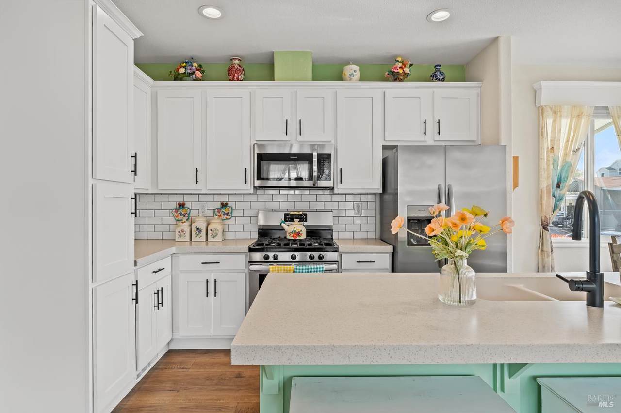 81 Pixy Place - Photo 1