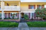 300 Stony Point Road - Photo 3