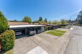 649 Leslie Street - Photo 36