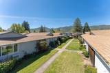 649 Leslie Street - Photo 5