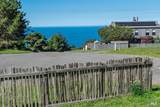 135 Larkspur Close - Photo 2