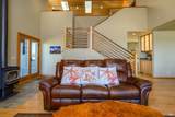 135 Larkspur Close - Photo 24