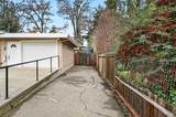 1580 Glenwood Drive - Photo 3