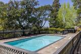 28 Elan Way - Photo 18