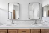 660 Leslie Street - Photo 14