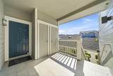 6033 Shelter Bay Avenue - Photo 3