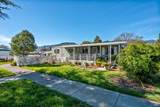 660 Leslie Street - Photo 2