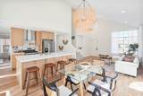 5050 Lakeview Circle - Photo 7