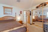 660 Leslie Street - Photo 15
