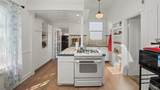 1160 Powell Street - Photo 18