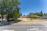 402 Grove Avenue - Photo 21