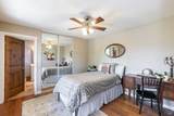 1040 Berry Lane - Photo 33