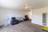 327 Pecan Street - Photo 16