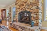 425 Oak Point Place - Photo 15